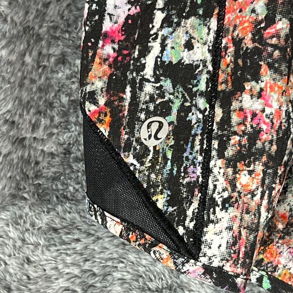 Lululemon Hotty Hot Shorts Womens Size 12 Spray Print 4" Inseam Lowrise Yoga - Picture 6 of 8